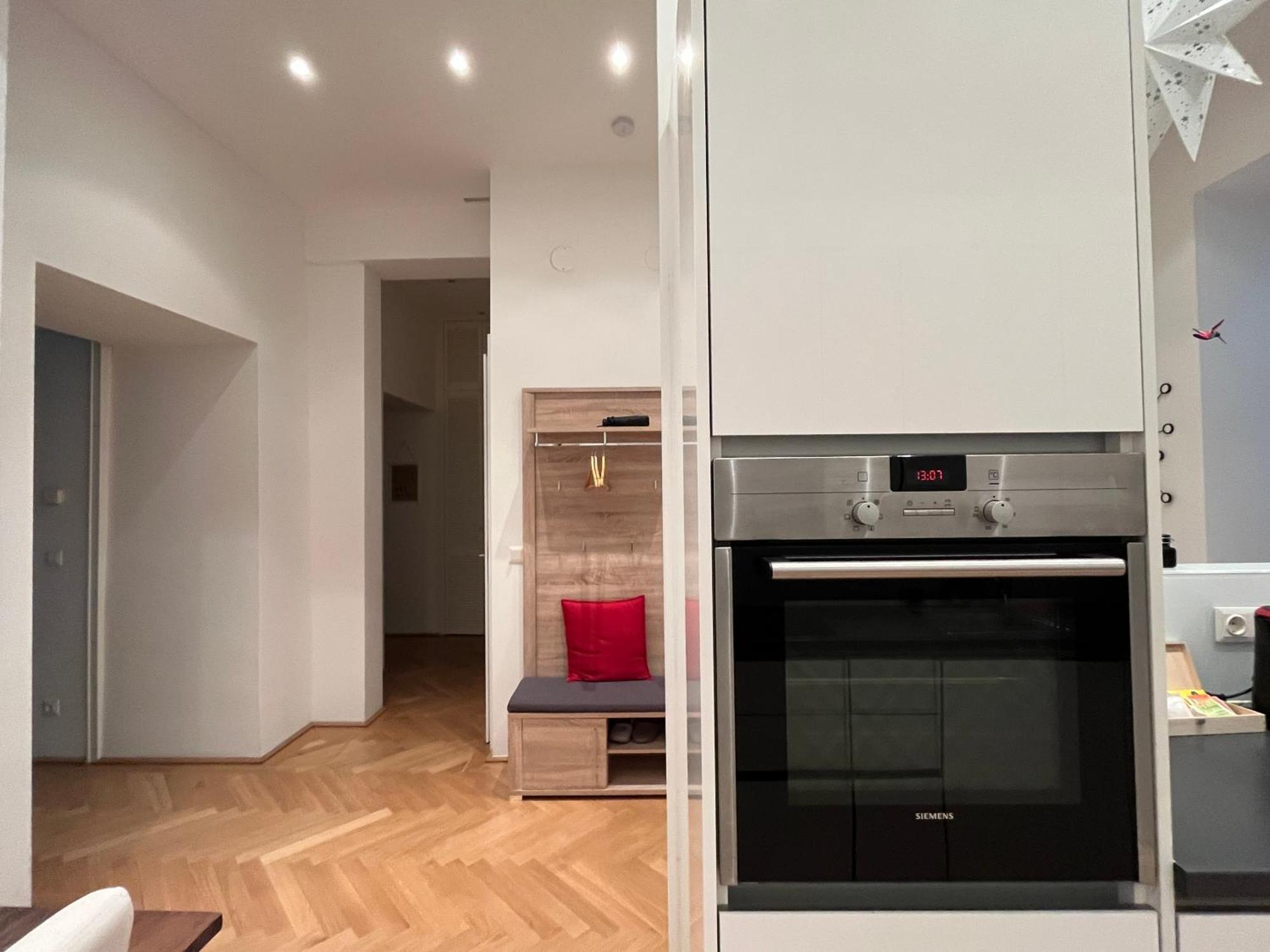 Quiet Apartment Next To Belvedere & Central Station Wien Exterior foto
